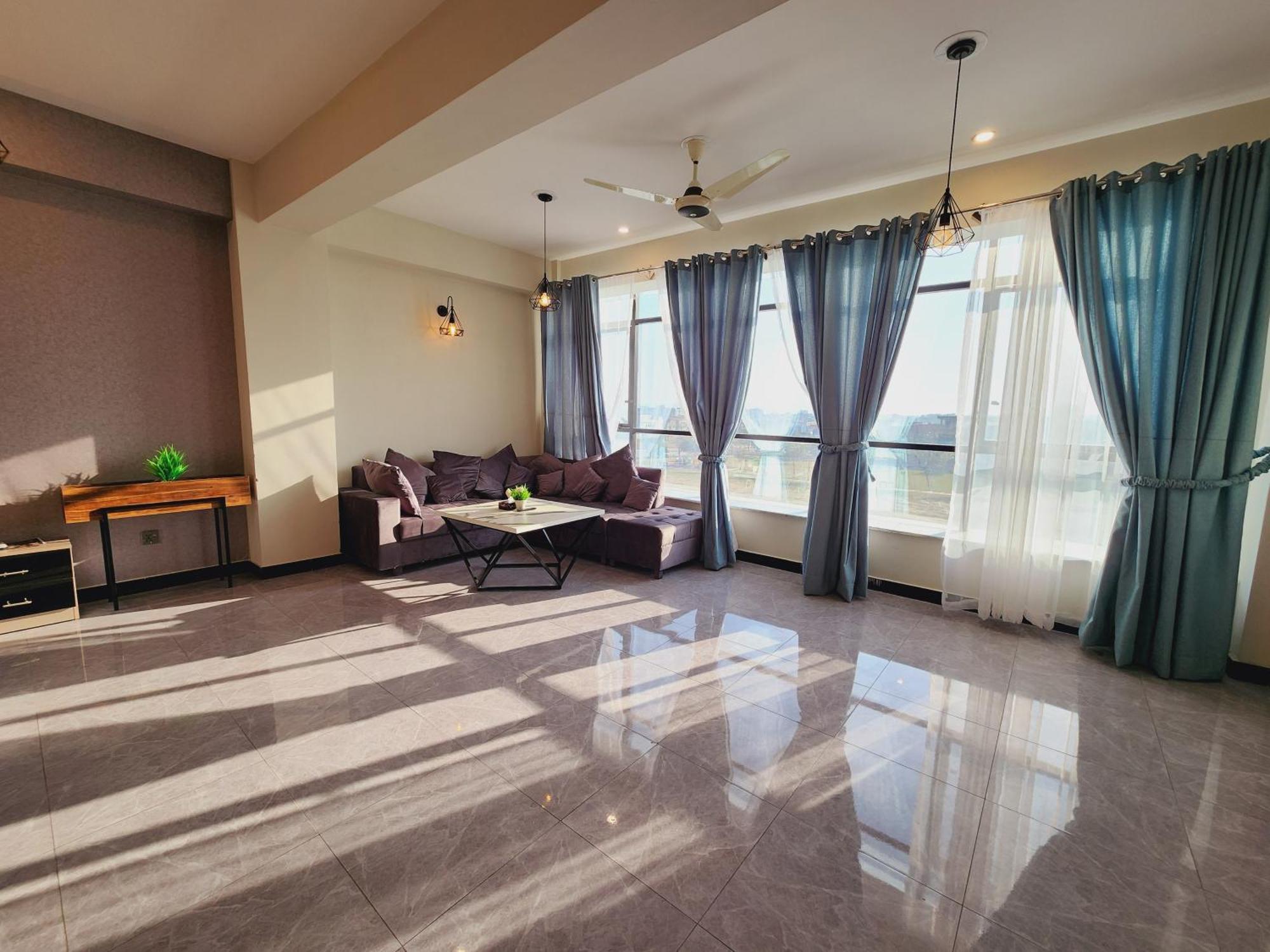 Motorway Majesty Suites Islamabad - Near Islamabad International Airport And Motorway Luaran gambar