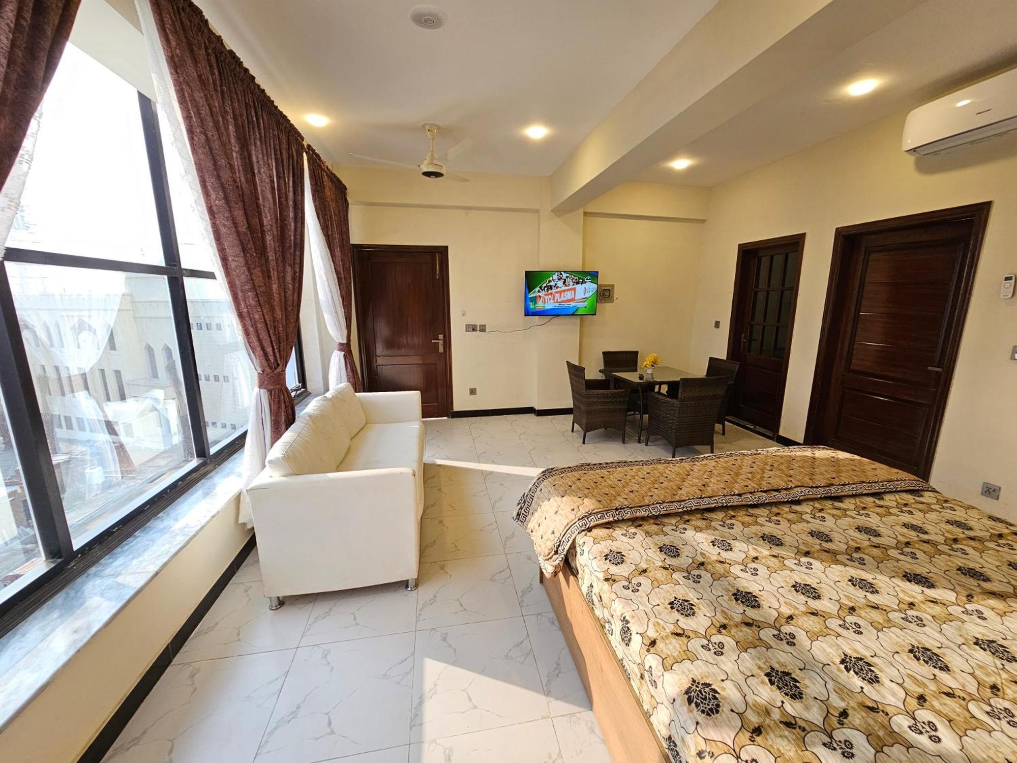 Motorway Majesty Suites Islamabad - Near Islamabad International Airport And Motorway Luaran gambar