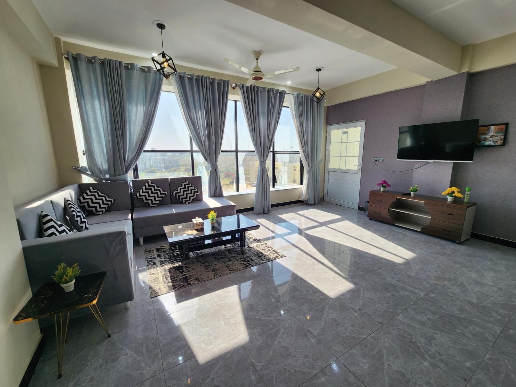 Motorway Majesty Suites Islamabad - Near Islamabad International Airport And Motorway Luaran gambar