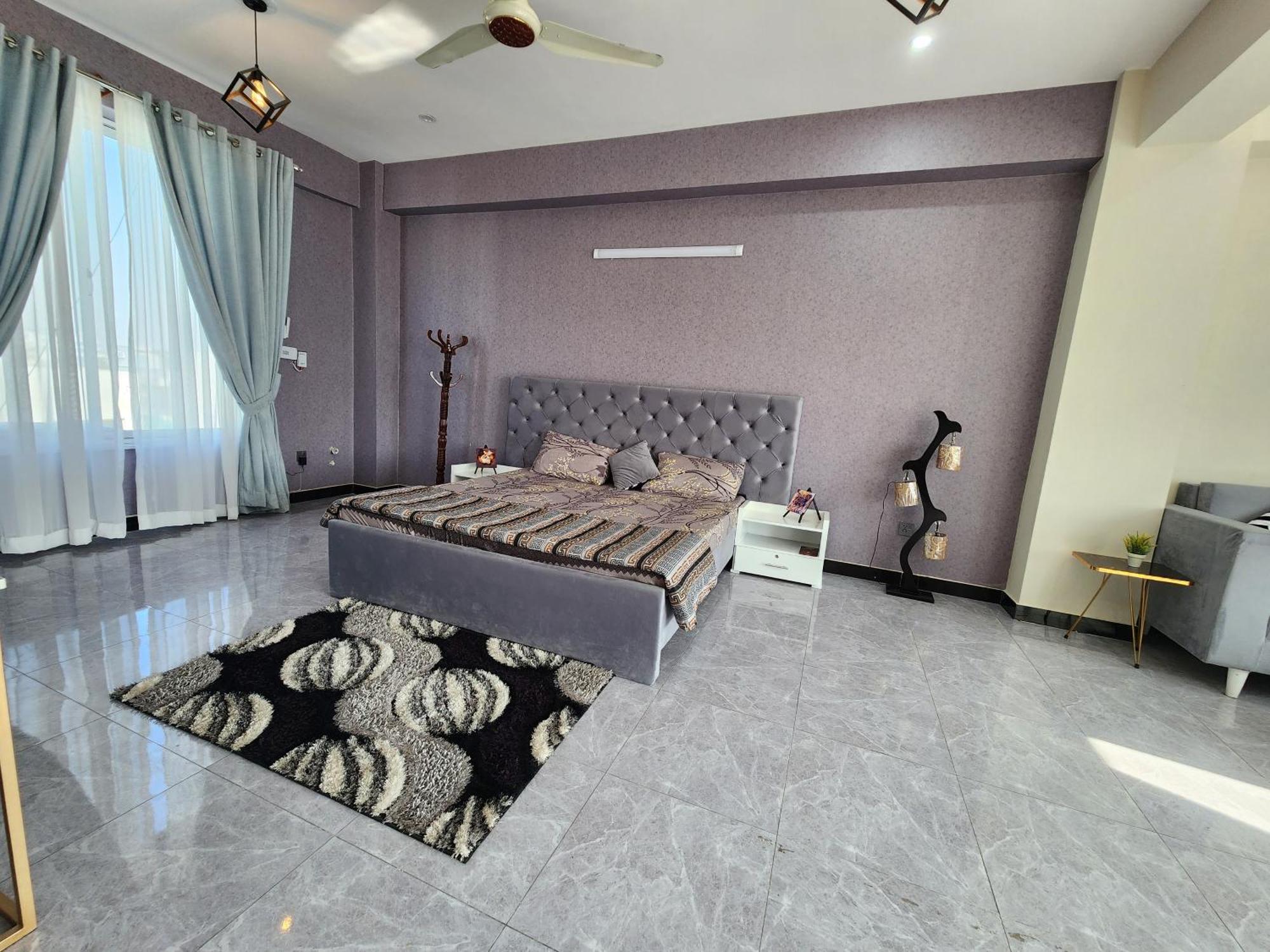 Motorway Majesty Suites Islamabad - Near Islamabad International Airport And Motorway Bilik gambar