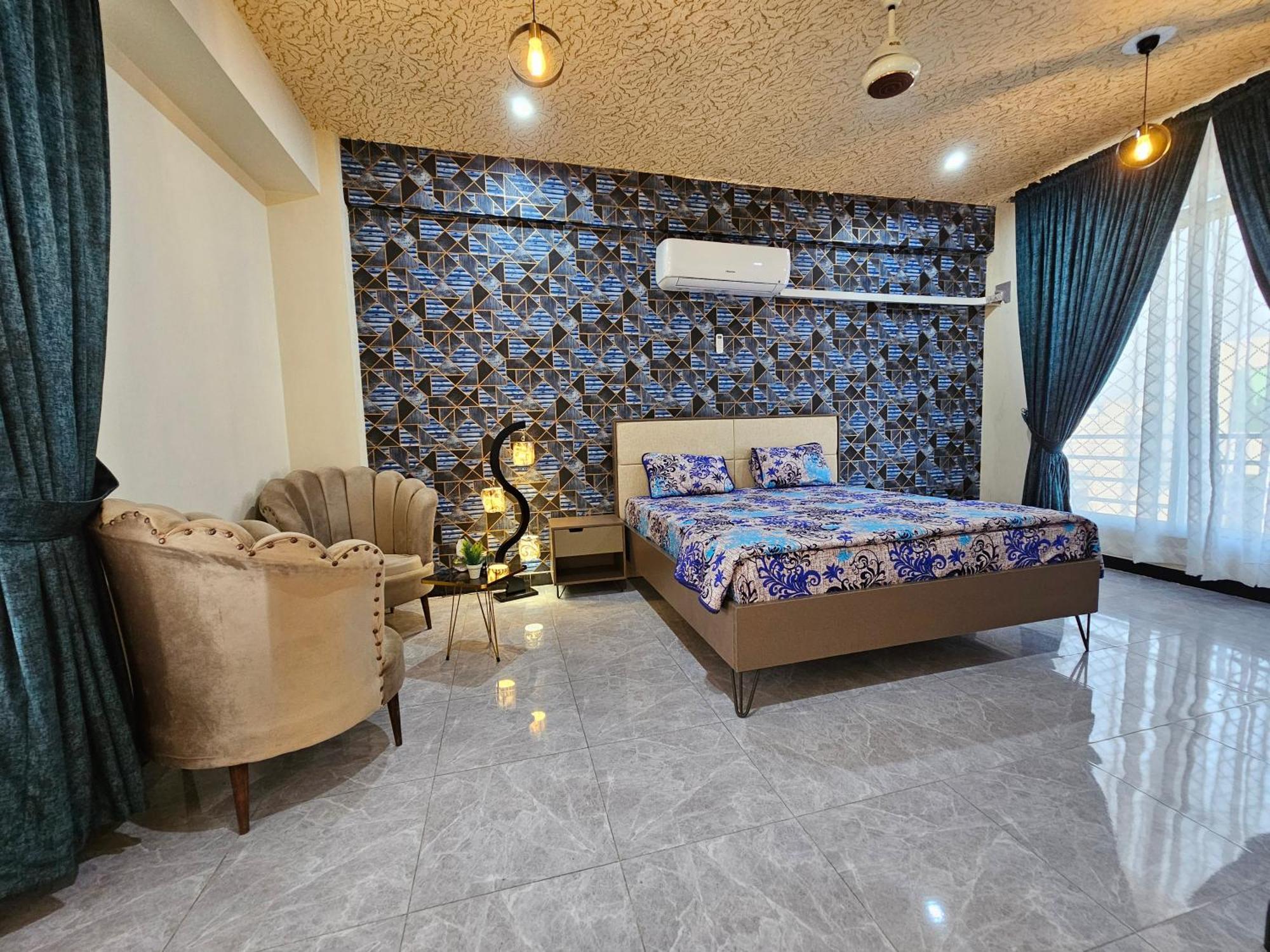 Motorway Majesty Suites Islamabad - Near Islamabad International Airport And Motorway Bilik gambar