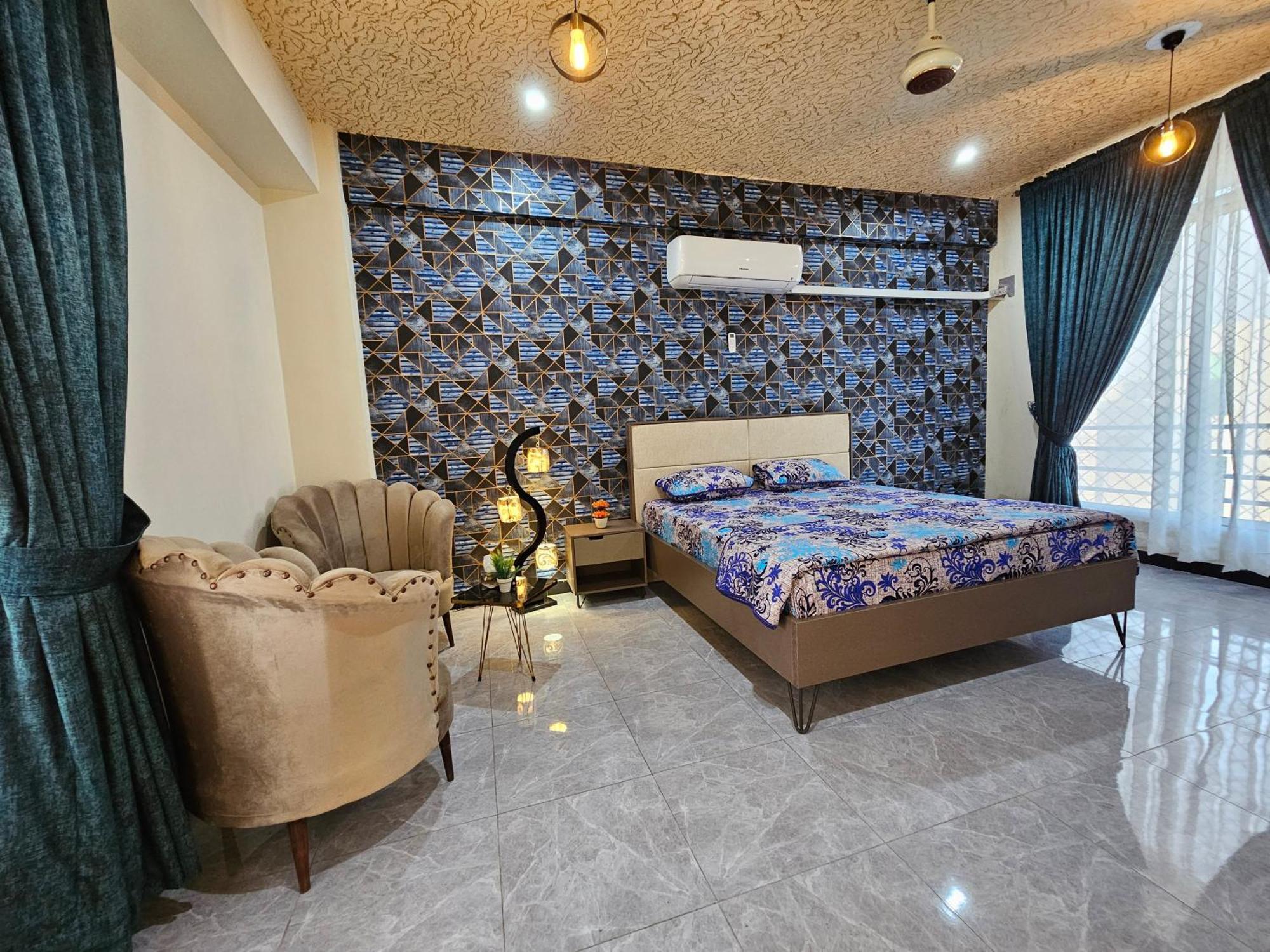 Motorway Majesty Suites Islamabad - Near Islamabad International Airport And Motorway Bilik gambar